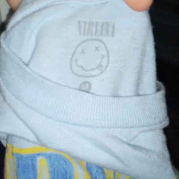 Shirt - Picture 3 of 4